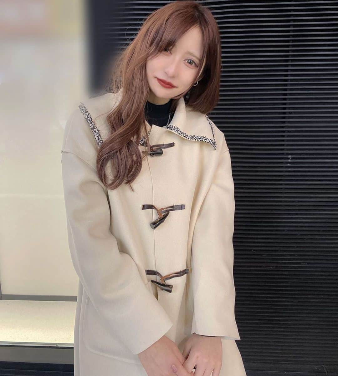 一ノ瀬りとのインスタグラム：「めちゃくちゃ遅くなってしまったけど！あけましておめでとう🐭極寒の中とったらめっちゃ寒い顔してる、、、」
