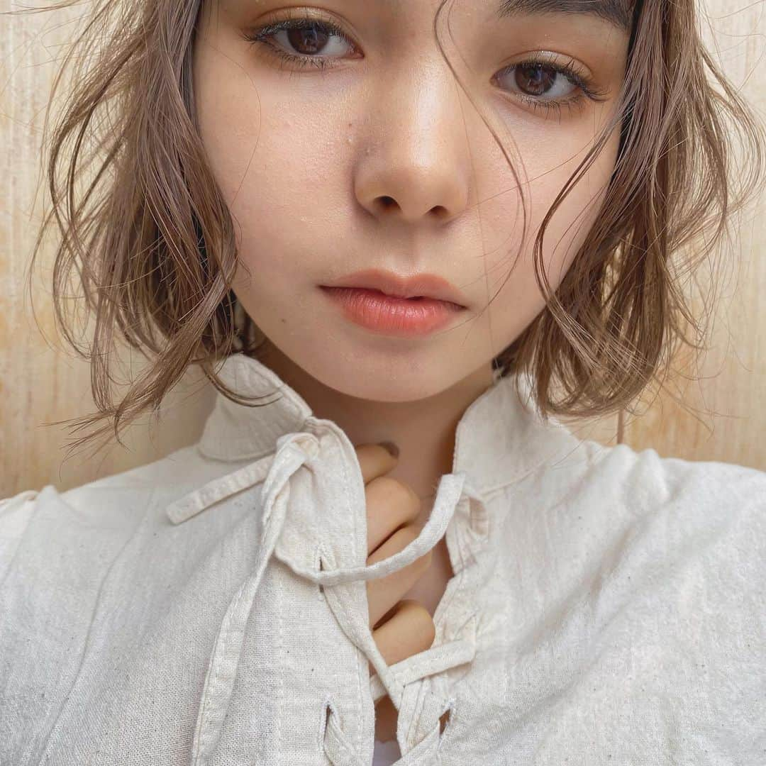 兼井遼さんのインスタグラム写真 - (兼井遼Instagram)「柔らかく、優しいヘアに✌︎ 1月のご予約もたくさんお待ちしています🙇🏼‍♂️ 今週はまだまだ お取りできます！ ご予約はTOPの ホットペッパー  またはDM.LINEから お待ちしてます😌  #ヘアセット  #ヘアアレンジ  #アレンジ  #カット  #パーマ  #ヘアカラー  #カラー  #グラデーション  #ハイライト  #ハイトーン  #ブリーチ  #ダブルカラー  #外国人風カラー  #インナーカラー  #アッシュ  #グラデ」1月6日 19時35分 - ryo_hair