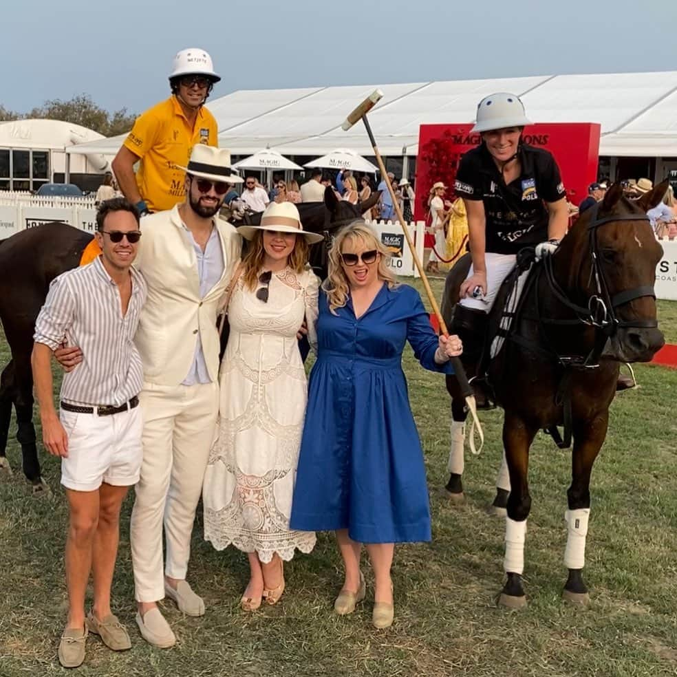 レベル・ウィルソンさんのインスタグラム写真 - (レベル・ウィルソンInstagram)「Great raising money for the bushfires 🔥 with such great friends @magicmillionspolo - Zara & @nachofigueras are the best and my polo spirit animals! 👗: @trenery 👜: @katespadeny 💎: @calleijajewels 👠: @poloralphlauren」1月6日 19時57分 - rebelwilson