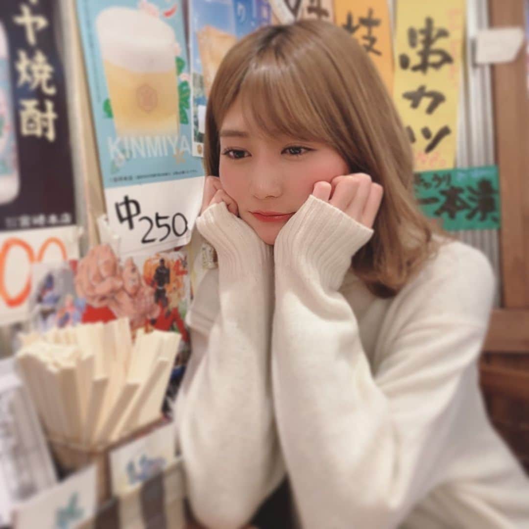 篠原栞那のインスタグラム：「♥ 大好きな親友と串カツ食べに行きました😋💓 関西が恋しくなる時期…。 #串カツ #関西 #今日のごはん」