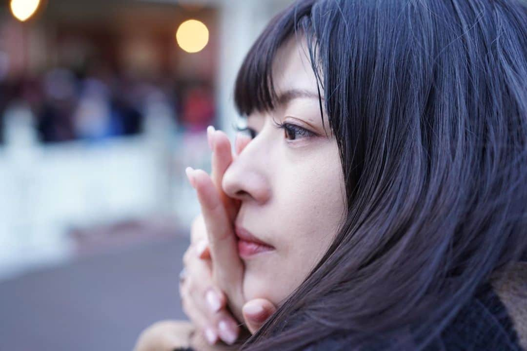 鈴華ゆう子さんのインスタグラム写真 - (鈴華ゆう子Instagram)「帰省してホッとした自然体の顔。 いつも表で見せるのと違う顔してる。オフ。 作ってない表情っていいよね。これが本来の私。 Day off. I returned hometown.」1月6日 20時26分 - yuko.suzuhana