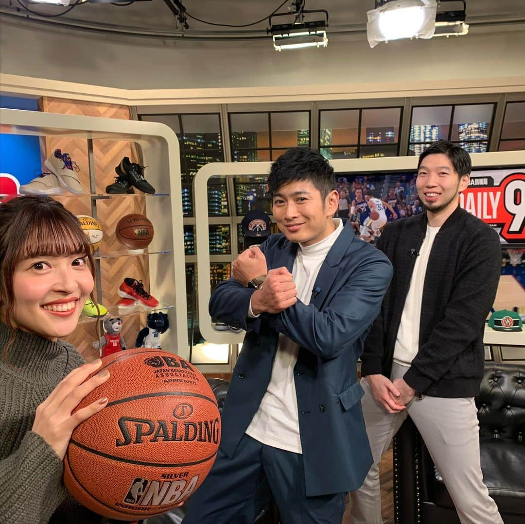 山下耀子さんのインスタグラム写真 - (山下耀子Instagram)「#DAILY9 . 今日は #松田悟志 さん #松井啓十郎 さんとお届けします 深掘り解説ではKJさんに #スペインピック について解説いただきます！ スペインピックとはなんぞや！お楽しみに #NBARakuten アプリから21時に無料で配信されます」1月6日 20時37分 - twinkleyesy