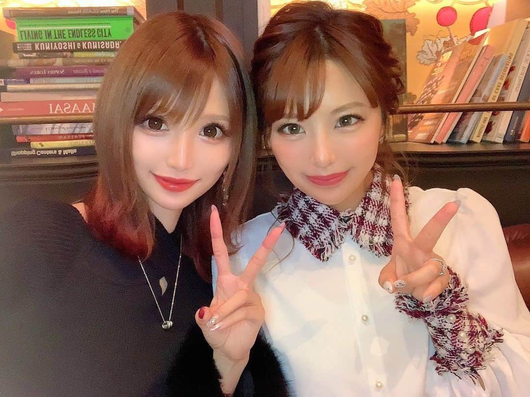 桜咲乃愛さんのインスタグラム写真 - (桜咲乃愛Instagram)「ゆいちゃんとCafe〜🍩☕∗*ﾟ  楽しかった🥰💓💓✨ またどっかいこー(  ˊᵕˋ )♡ #彩花ゆいちゃん #撮影後#Cafe#楽しかった」1月6日 20時57分 - noasama1101