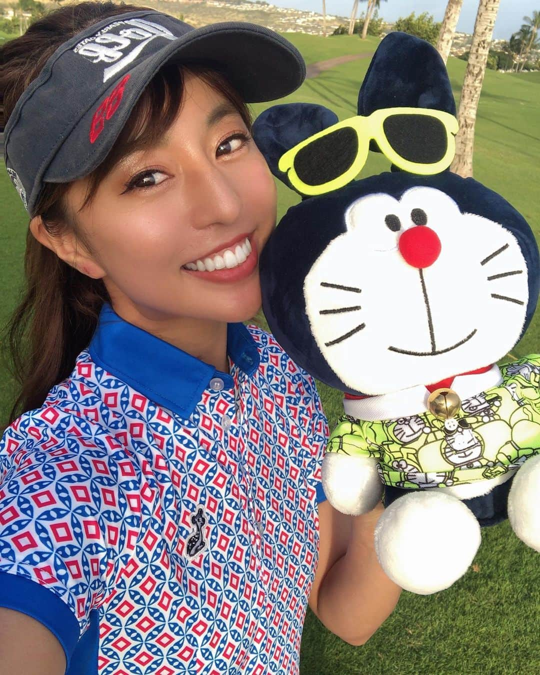 橋本真依さんのインスタグラム写真 - (橋本真依Instagram)「・﻿ ﻿ ハワイゴルフ🏌️‍♀️2日目⛳️﻿ この日は﻿ カポレイゴルフクラブ🌻﻿ ﻿ ここのネームタグに﻿ 「MAI HASHIMOTO」と書いてもらいました✨﻿ ﻿ ハワイゴルフはスループレイなので﻿ 途中でスパムおにぎりをパクリっ🍙﻿ ここのスパムおにぎりは﻿ たくあんがしっかり入っていて美味しい💗🤤﻿ ﻿ 朝日もあびられて 最高に気持ちいいゴルフ場でした✨﻿ ﻿ ﻿ ﻿ ﻿ ﻿ #女子力ねーさん#ハワイ#ゴルフ#ハワイゴルフ﻿#カポレイゴルフクラブ  #happy#smile#love#peace#lucky#tbt#l4l#followme#followback#instagood#hawaii#swimwear#hawaii#hawaiilife#hawaiistagram#hawaiian#aloha#mahalo#waikiki#beach#sea#beautiful#golf#golfswing#hawaiigolf#kapoleigolfclub」1月6日 21時43分 - hashimotomai430