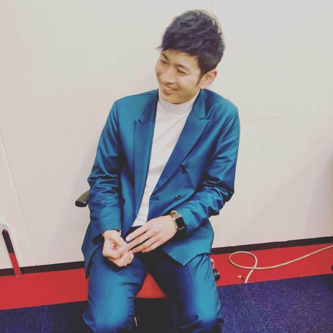 松田悟志さんのインスタグラム写真 - (松田悟志Instagram)「何の話をしていたのか、楽屋で爆笑しておりますw #nbarakuten  #daily9」1月6日 21時44分 - matsuda_satoshi1216