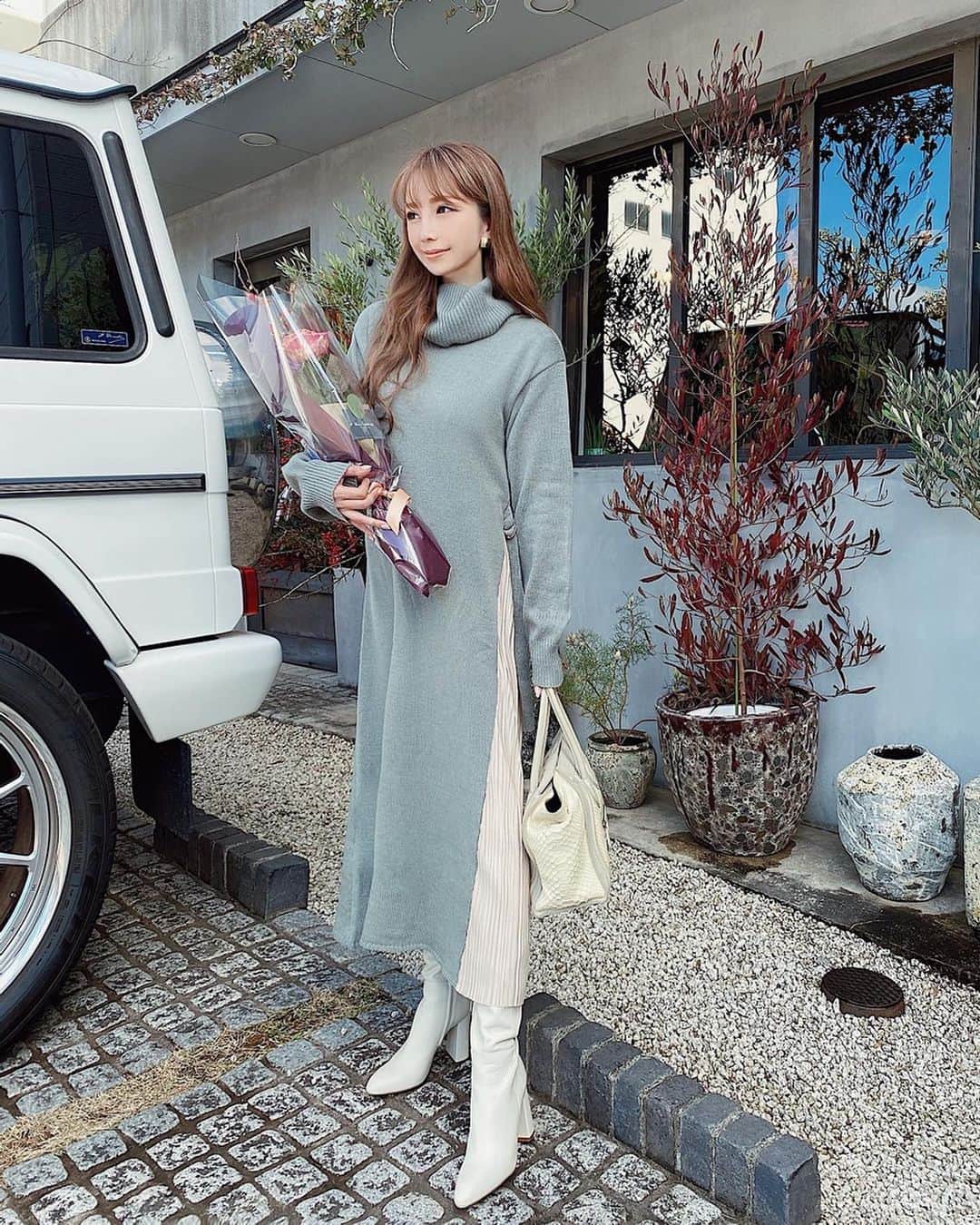 桃華絵里さんのインスタグラム写真 - (桃華絵里Instagram)「Today's look☺︎ 母へのお花を買いに♡」1月6日 22時13分 - _momoka828_