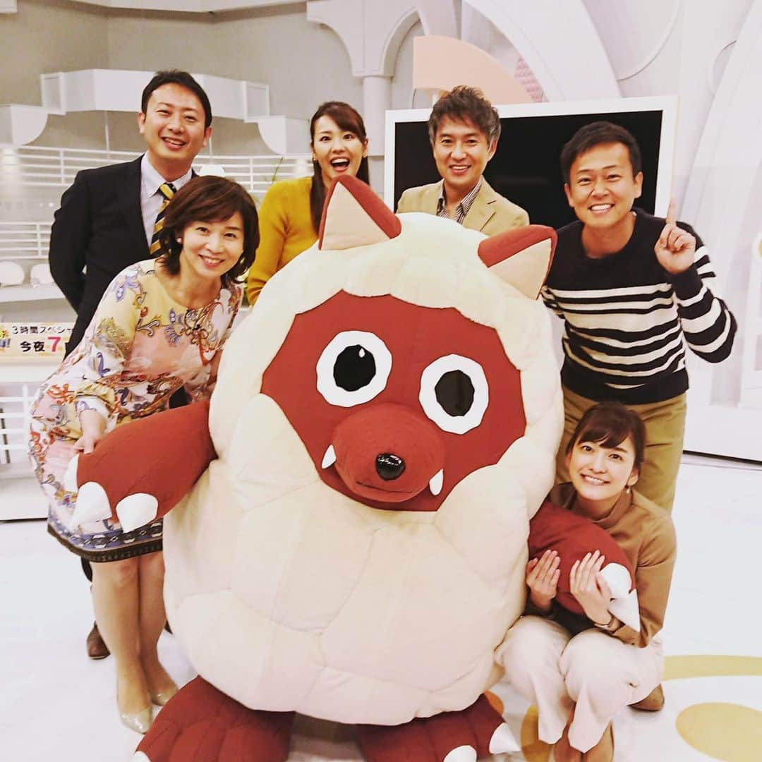 倉橋友和さんのインスタグラム写真 - (倉橋友和Instagram)「正月休みが明けて、いつもの仲間たちとの日常に戻りました🎤今年も#メーテレ #アップ を応援よろしくお願いします！ #メーテレアップ #アップは午後3時46分から #アップの特集は午後6時15分から #アナウンサー #鈴木しおり #星恭博 #石神愛子 #倉橋友和 #伊豆蔵将太 #濱田隼 #気象予報士 #山田修作 #修作さん #冨永幸」1月6日 22時17分 - nbn_kurahashi