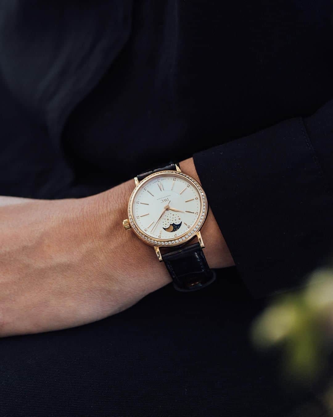 IWCさんのインスタグラム写真 - (IWCInstagram)「Treasure past, present, and future with the inspired #IWCPortofino Automatic Moon Phase 37 (Ref. IW459009).」1月6日 23時00分 - iwcwatches