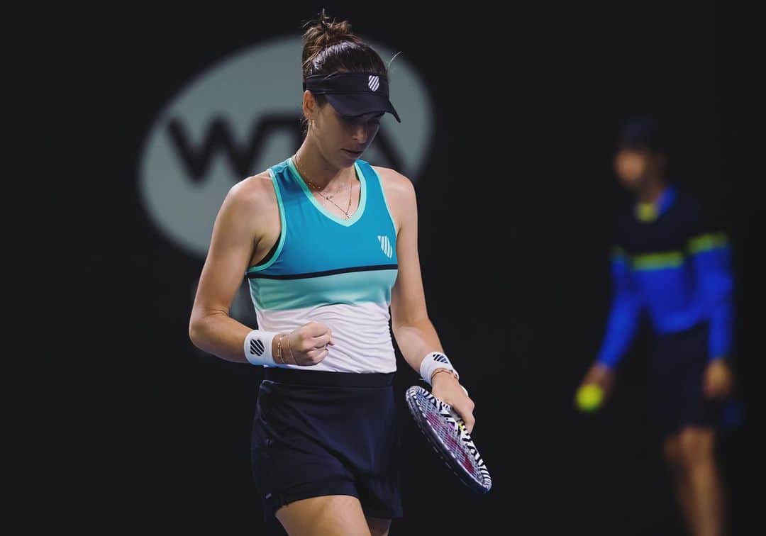 アイラ・トムリャノビッチのインスタグラム：「No better feeling than getting the first win of 2020 in Brissy 💙」