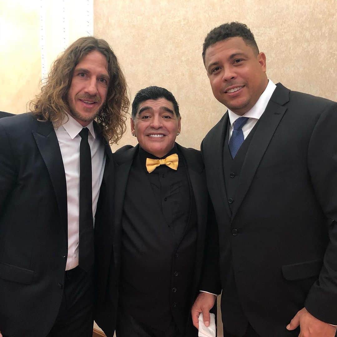 カルレス・プジョルのインスタグラム：「With two legends #TBT」