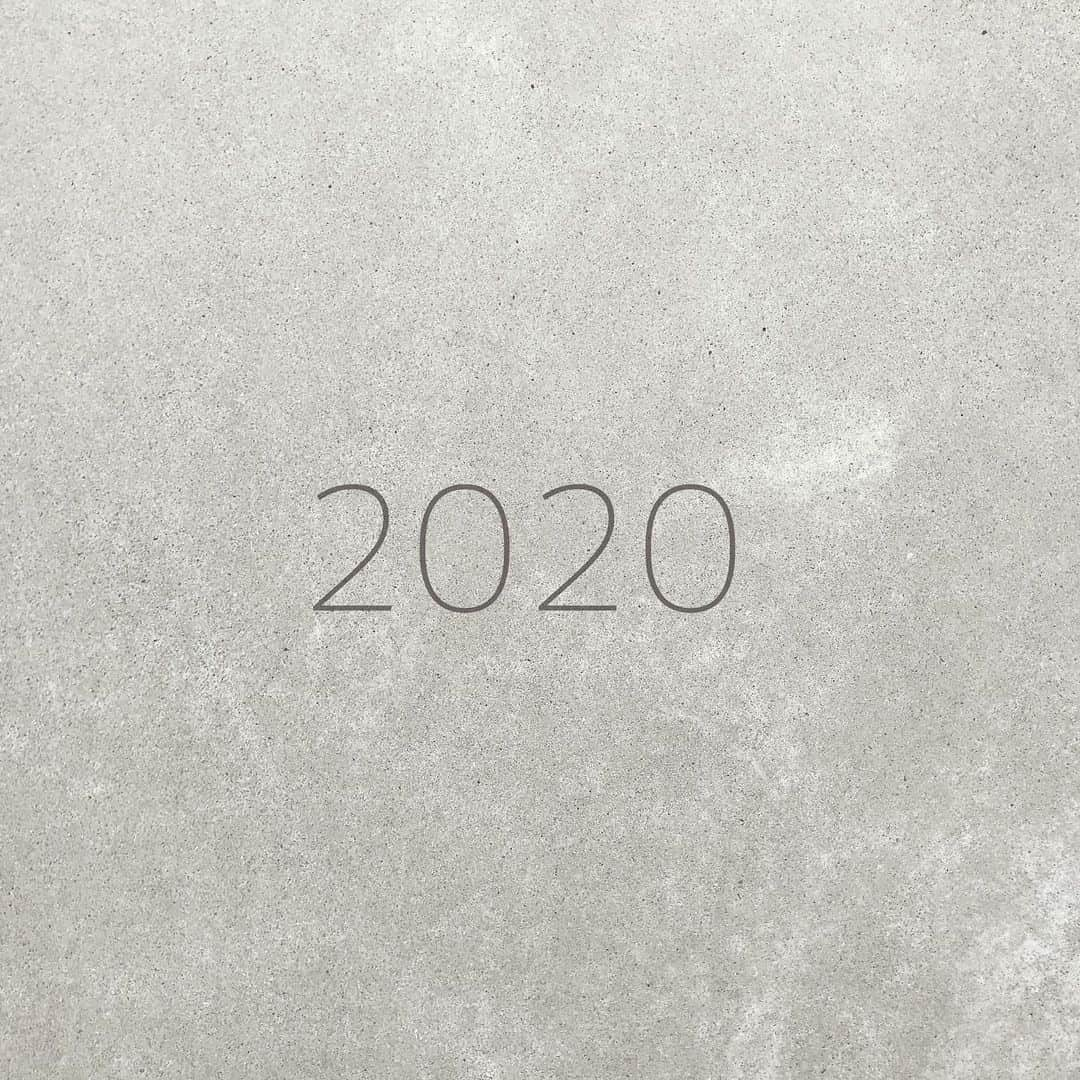 muua777さんのインスタグラム写真 - (muua777Instagram)「:﻿ あけましておめでとうございます🎍﻿ ﻿ ﻿ 2020年は見たことのない景色が更に見られるよう﻿ 努力と挑戦を忘れずに！﻿ そして心穏やかに…✨﻿ ﻿ ﻿ 本年も宜しくお願いいたします🥺♥﻿」1月2日 18時39分 - muua777