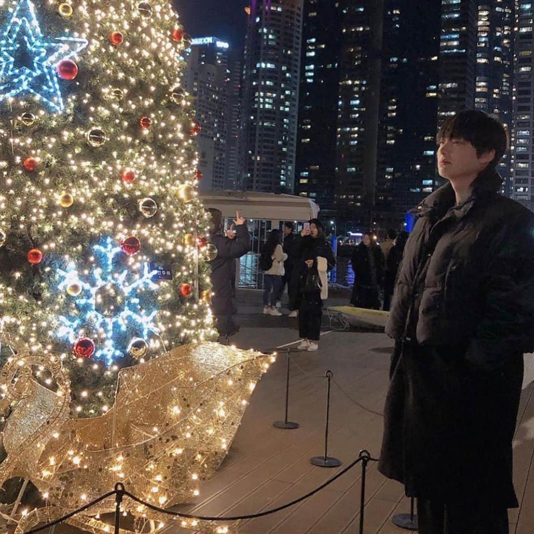 アン・ジェヒョンさんのインスタグラム写真 - (アン・ジェヒョンInstagram)「Happy New Year #2020」1月2日 19時07分 - ahnjaehyun00