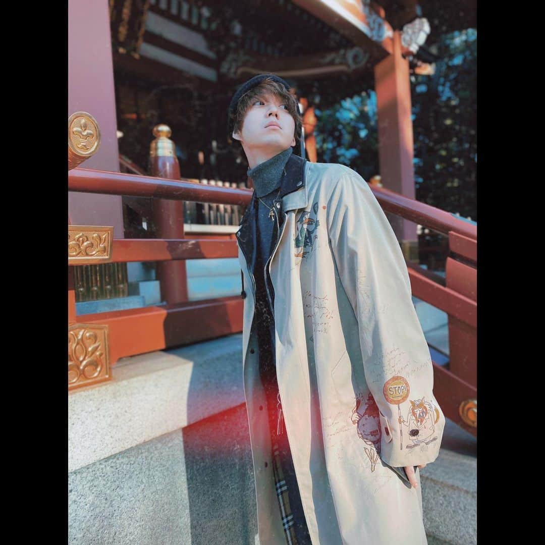 小越勇輝さんのインスタグラム写真 - (小越勇輝Instagram)「2日目〜 たのしゅうございます。  #2020 #新年」1月2日 20時11分 - yuki_ogoe