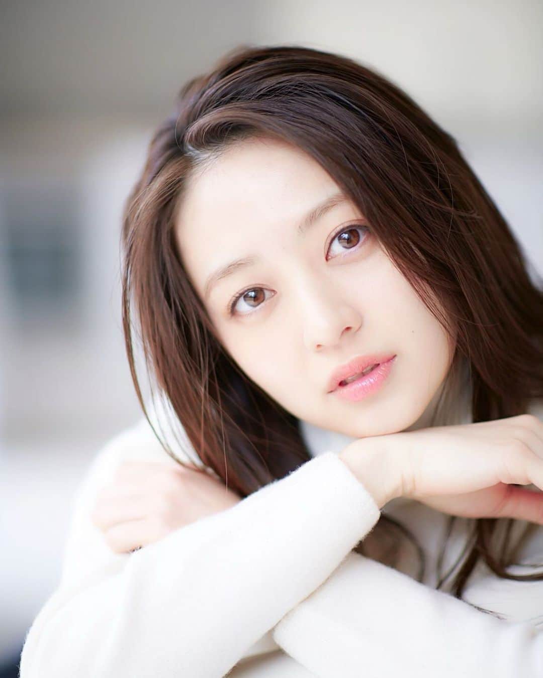 逢沢りなさんのインスタグラム写真 逢沢りなinstagram Instagram始めました 皆さん よろしくお願い致します そして新しく宣材写真を撮っていただきましたよ カメラマンは熊谷貫さん 年は新鮮な気持ちで色んなことにチャレンジしていきたいです