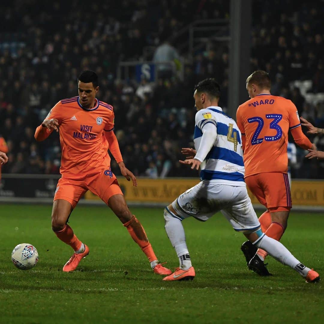 グラント・ホールのインスタグラム：「What a way to start 2020 🔥💥 Netsix and chill 👀🤷🏻‍♂️⚽️ buzzing for my bro @nahkiwells fully deserved 🙌🏻 and @brightsamuel21 was unplayable again 🔥 huge performance from the whole Team 🔵⚪️👊🏻 #Happynewyear」