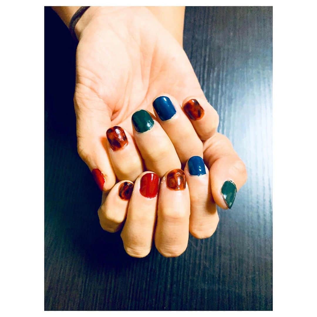 小林由佳のインスタグラム：「Self Nail ①」