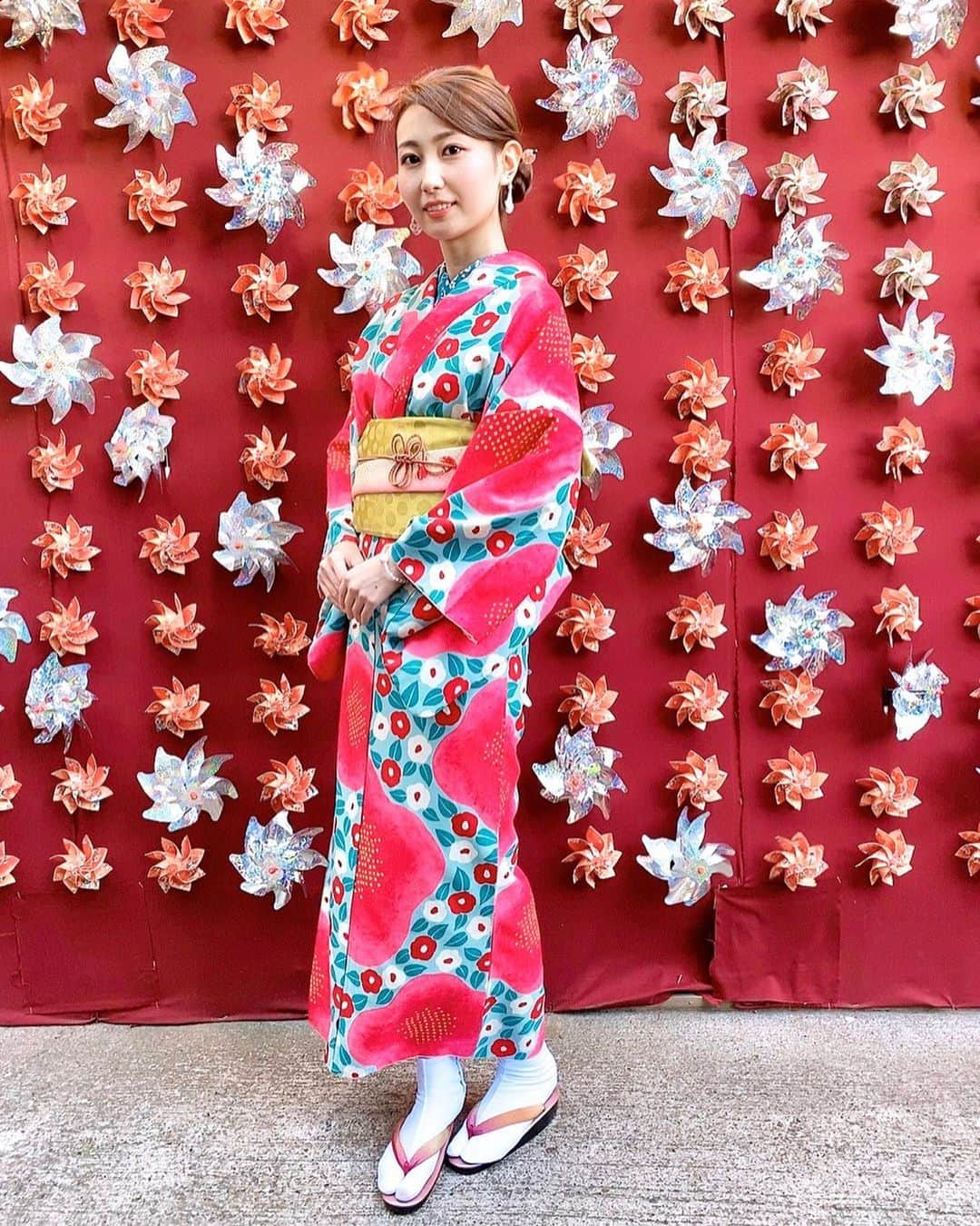 尾崎ありささんのインスタグラム写真 - (尾崎ありさInstagram)「👘💗﻿ ﻿ ﻿ ﻿ ﻿ ﻿ #ahappynewyear #newyear2020 #2020 #元旦 #新年 #あけましておめでとうございます #浅草 #asakusa #japan #tokyo #kimono #着物 #japanasekimono #2020年 #japanesegirl #花月堂 #和装 #初詣 #お正月 #着物女子 #着物コーデ #謹賀新年 #今年もよろしくお願いします #子年 #MYTOKYOIS #東京 #東カレ倶楽部 #トーキョーミント #tokyomintoo #ミントアンバサダー ﻿」1月2日 22時20分 - also1219