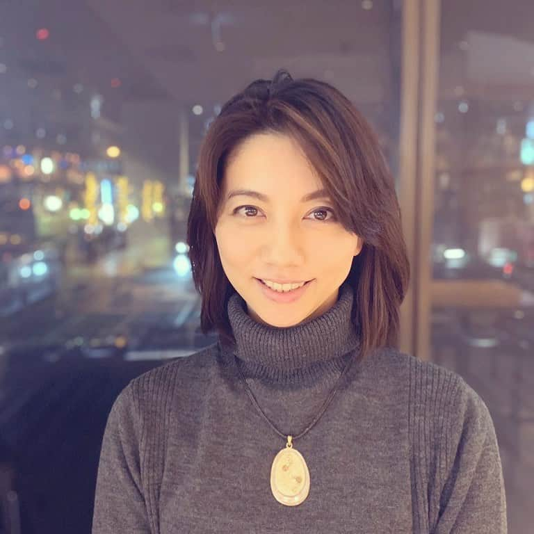 甲斐まり恵のインスタグラム：「あけましておめでとうございます 今年もよろしくお願いします ＃2020 ＃応援 ＃ありがとうございます ＃謹賀新年 ＃よろしくお願いします ＃芸歴 ＃19年目」