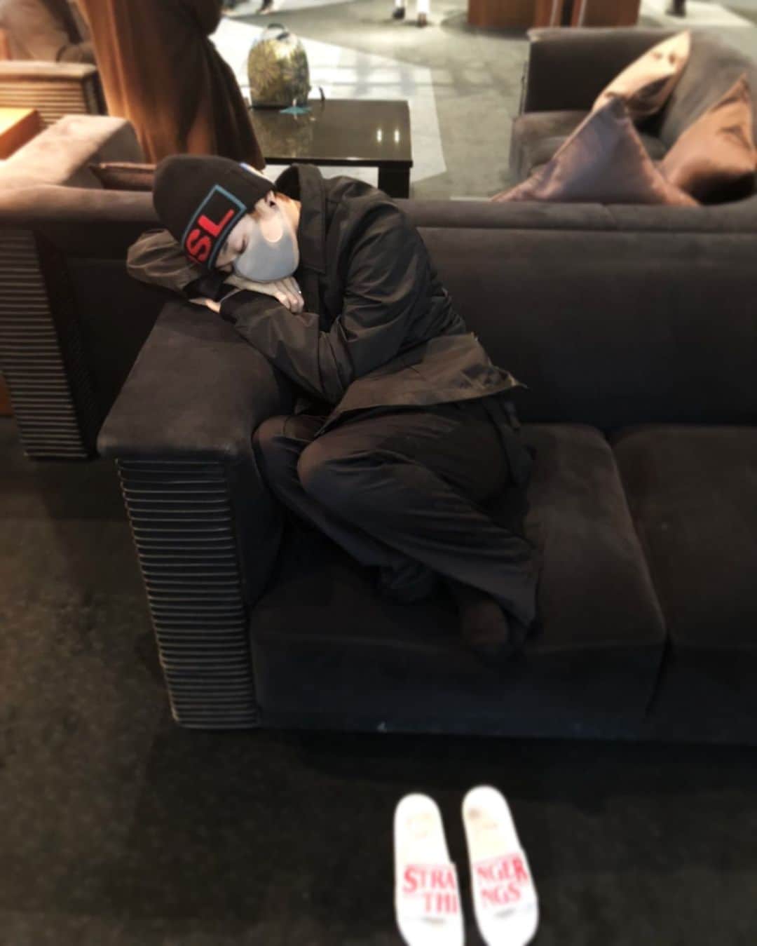 大原海輝のインスタグラム：「今日もおつかれさま🌙スヤァ」