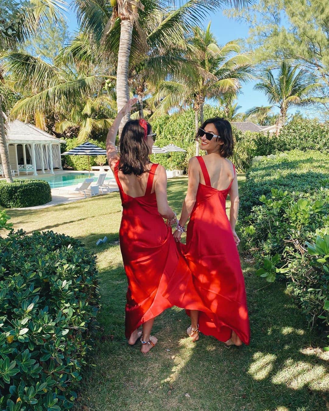 ダニジョーのインスタグラム：「2020 we’re ready for you 💃💃 Comment below with WHICH COLOR you want us to make this WIDE STRAP SLIP DRESS 👇 #help」
