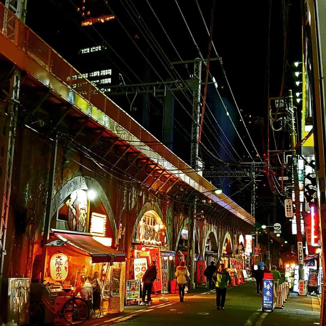 金本浩二のインスタグラム：「この雰囲気良くない⁉️ でも住めないな.... たまに来るだけでええや‼️」
