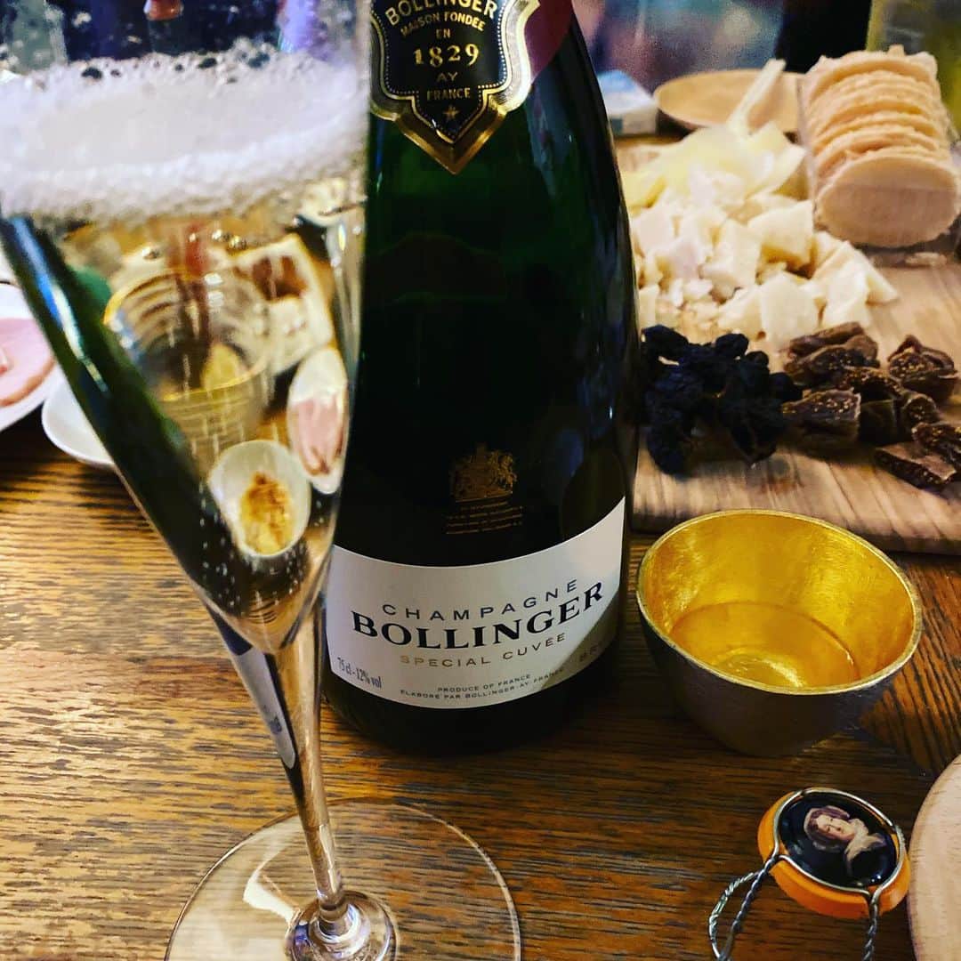 三吉ツカサのインスタグラム：「今年もたくさん飲もう」