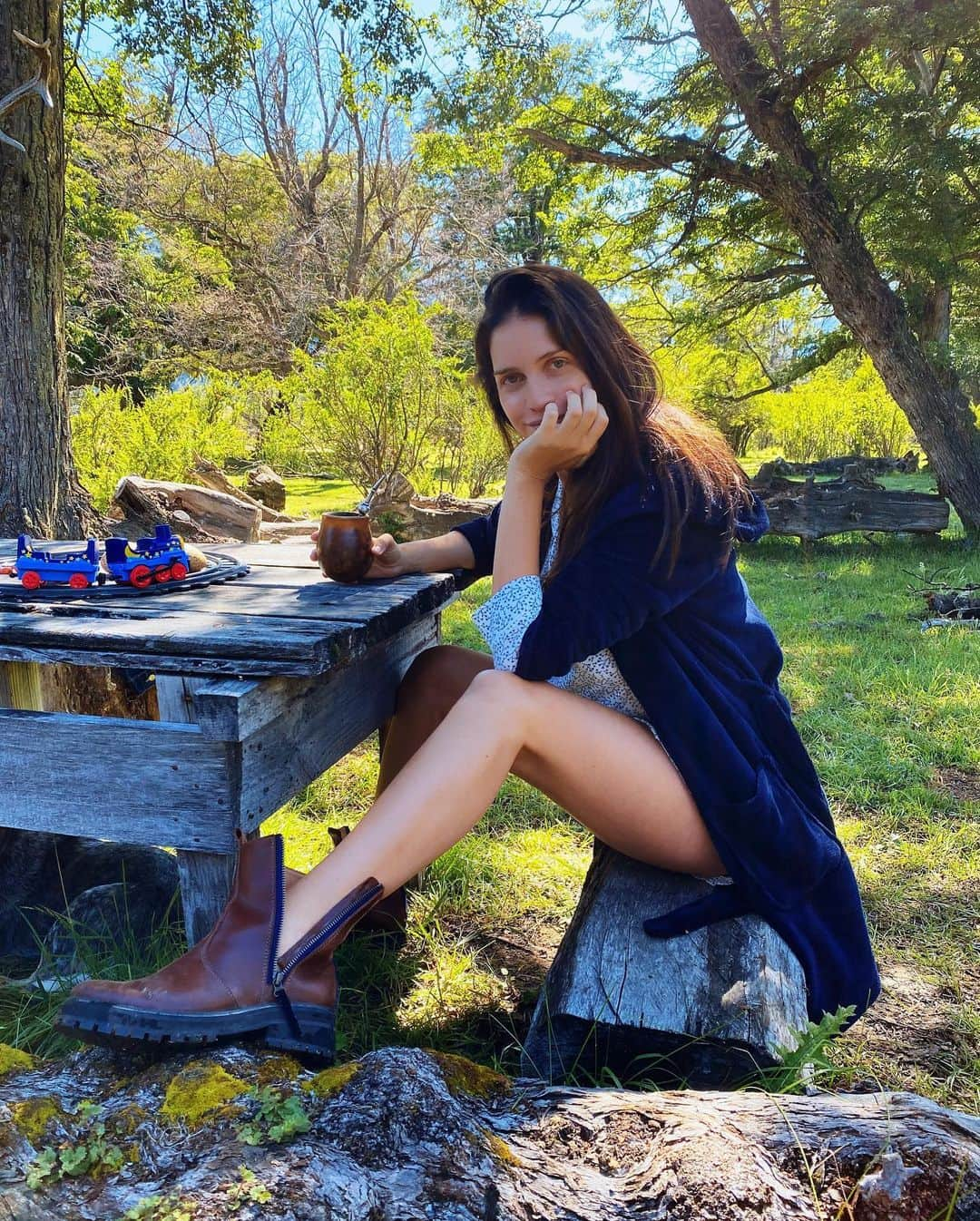 サイラ・ナラさんのインスタグラム写真 - (サイラ・ナラInstagram)「Amaneciendo en el campo disfrutando unos mates 🧉 ⛺️」1月3日 0時25分 - zaira.nara