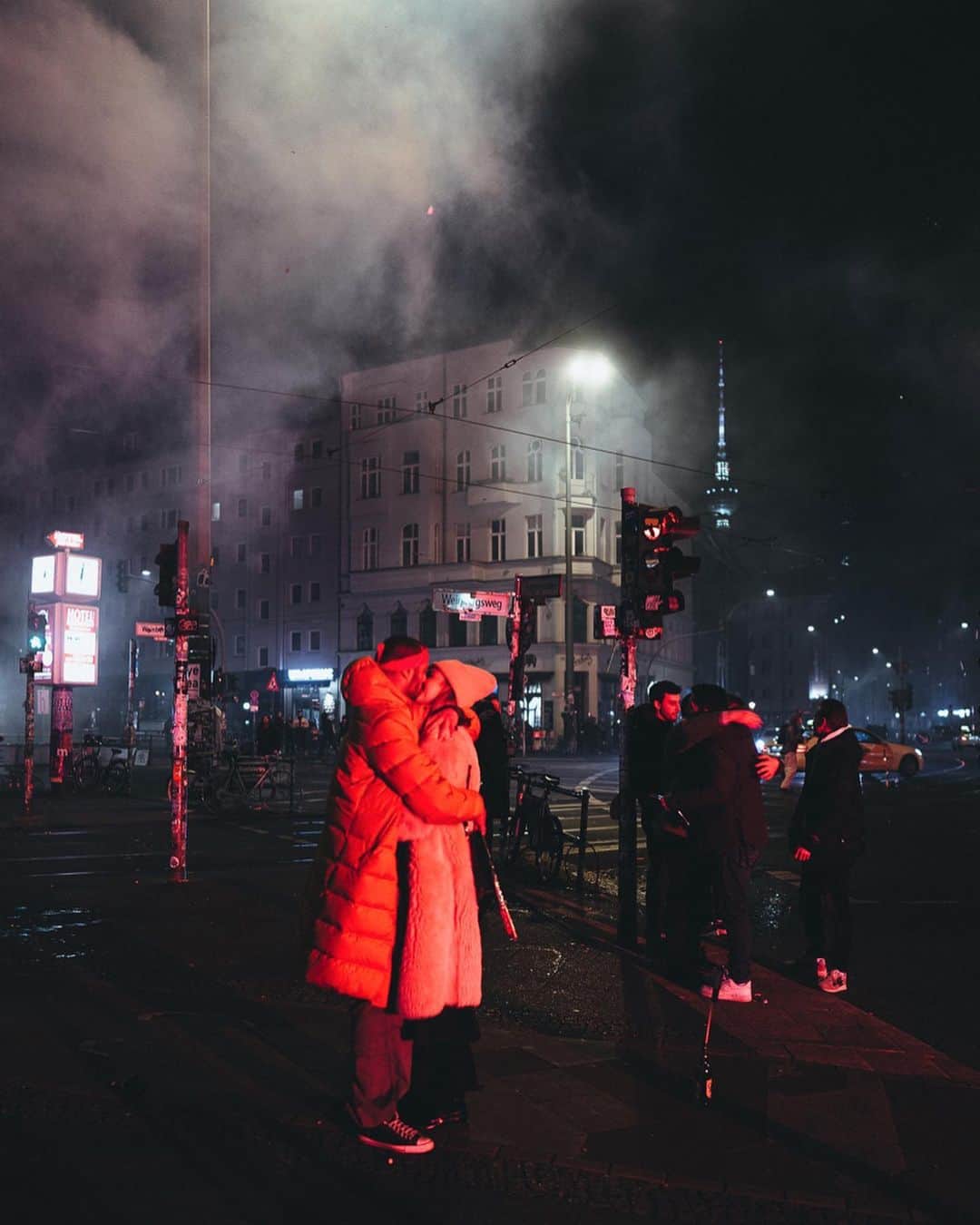 Thomas Kakarekoさんのインスタグラム写真 - (Thomas KakarekoInstagram)「finally moving midnight in Berlin, a new decade begins.  #berlin #HNY」1月3日 0時45分 - thomas_k