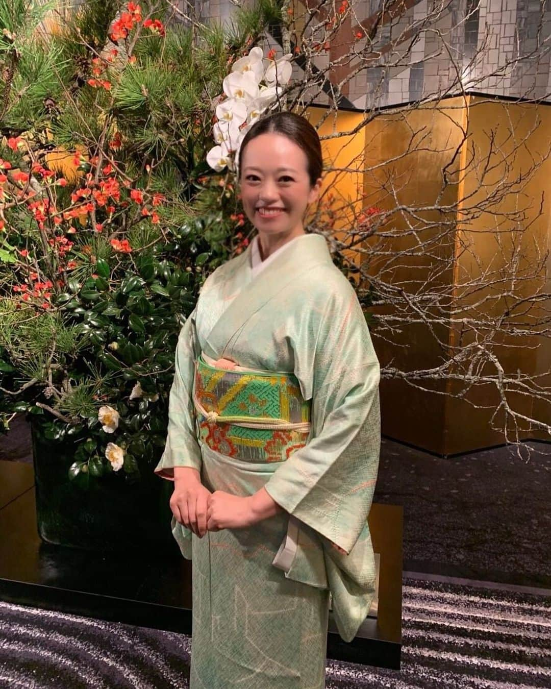 沢瀉美緒さんのインスタグラム写真 - (沢瀉美緒Instagram)「※ Last year I had many opportunities  to wear kimonos. I hope there are many opportunities this year as well. . 昨年はいつもに増していて お着物を着る機会が多かったように 思います✨ . 今年も同様に沢山の機会があれば いいなぁと思います✨ . と言いつつ、どんなことも 機会は作るものだと思うので . 今からいろんな計画を立てたいと 思います✨（これは去年です） . . #着物 #kimono #kimonomio #japanesetraditional #新春 #newyear #和装 #和服 #着物好きな人と繋がりたい」1月3日 11時46分 - mio_omodaka