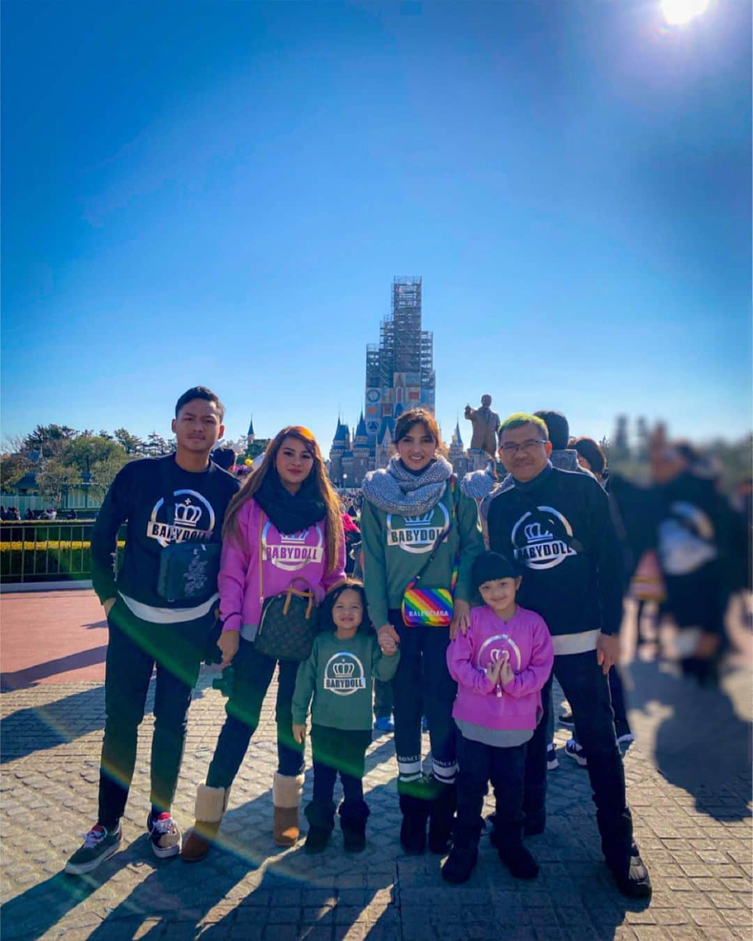 Ashantyさんのインスタグラム写真 - (AshantyInstagram)「Welcome to Disneyland japan😍❤️」1月3日 12時15分 - ashanty_ash