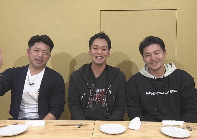 テレビ新広島さんのインスタグラム写真 - (テレビ新広島Instagram)「‪【独占密着！大瀬良結婚式💒】‬ ‪３日きょう午後１時からは‬ ‪『スポラバ特番　独占密着！‬ ‪カープ大瀬良結婚式＆石原・小窪・會澤の男の大新年会』‬ ‪先日行われた大瀬良大地投手の結婚式の一部始終を密着取材！妻・真由さんとのエピソードや、会場で流された爆笑のドッキリVTRもたっぷりお見せします。#carp‬」1月3日 12時27分 - tss_tv_official