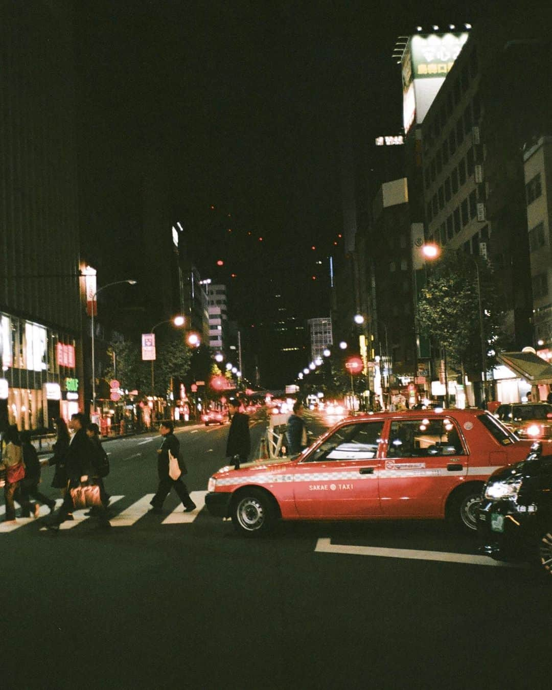 フィン・ヴォルフハルトさんのインスタグラム写真 - (フィン・ヴォルフハルトInstagram)「Tokyo on portra」1月3日 4時24分 - finnwolfhardofficial