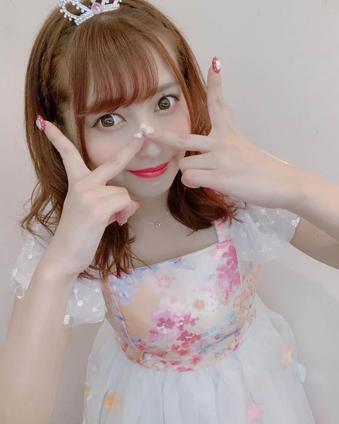 太田里織菜さんのインスタグラム写真 - (太田里織菜Instagram)「. 通称、里織菜ぴーす(笑) . #らぶどる」1月3日 7時31分 - riopyon1231