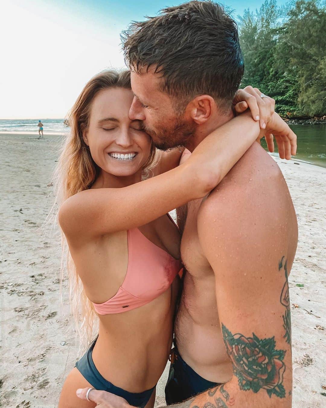 アラナ・ブランチャードのインスタグラム：「Salty kisses @jackfreestone」