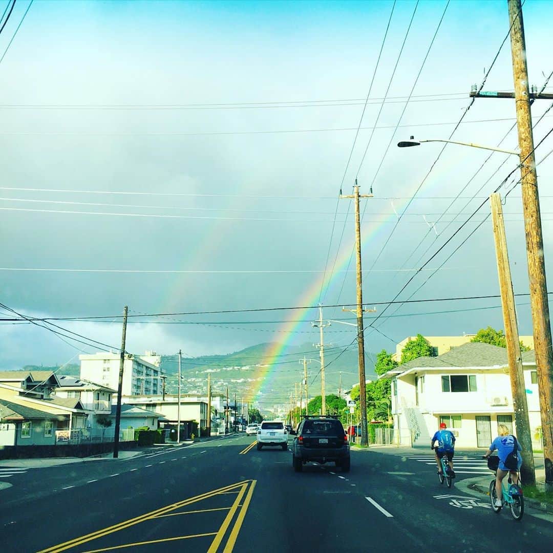 工藤まやさんのインスタグラム写真 - (工藤まやInstagram)「毎年元旦に今年は何回レインボーを見られるか数えてみよう、とか思うけど、覚えてた試しないよね。とりあえず今年はもう2回目🌈　#hawaii#rainbow」1月3日 13時13分 - mayahawaii325
