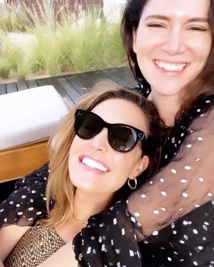 Elizabeth Chambers Hammerのインスタグラム：「Found our light ✨」