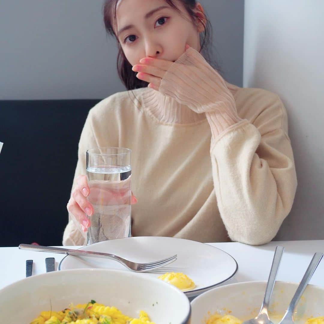 佐野ひなこさんのインスタグラム写真 - (佐野ひなこInstagram)「♡ 美味しいご飯食べて お腹いっぱい。」1月3日 10時10分 - hinako_sano