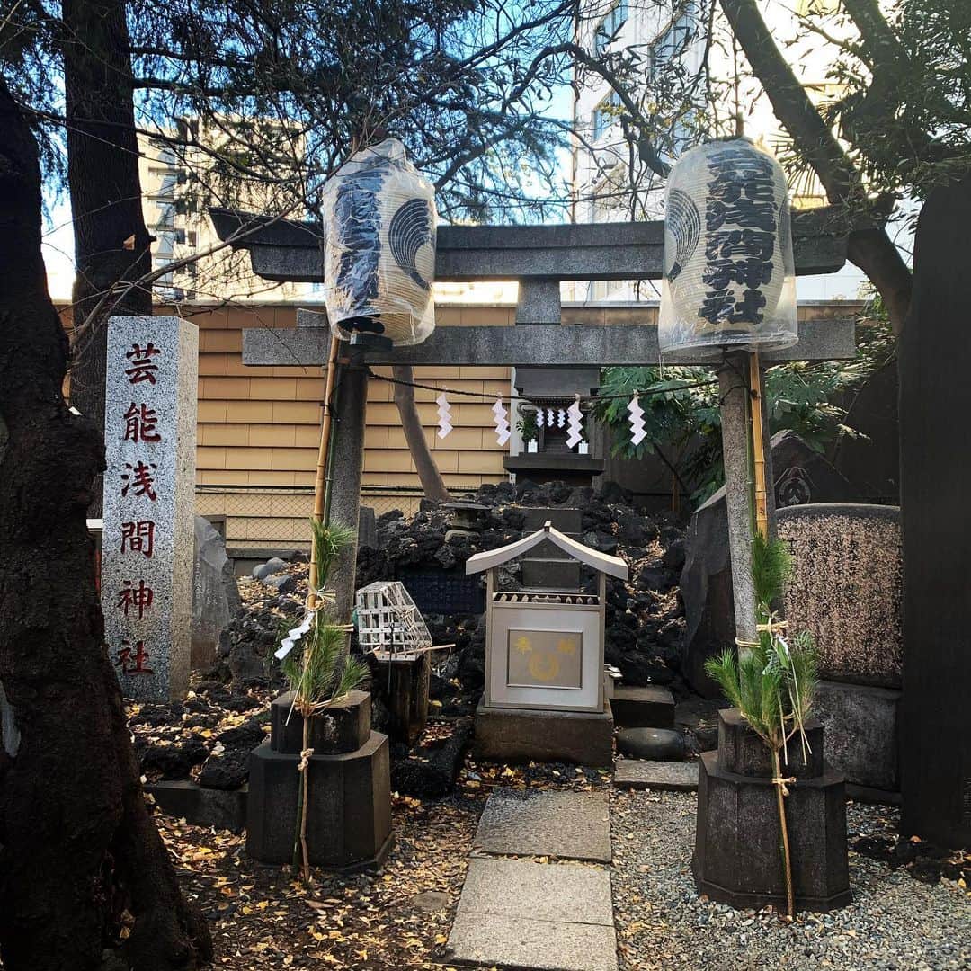 川嵜美佳さんのインスタグラム写真 - (川嵜美佳Instagram)「#初詣 #花園神社  #芸能の神様  #hatsumoude #japan #tokyo #shinjyuku #hanazonoshrine #entertainment #casting #castingvoice」1月3日 10時19分 - mika_kawasaki