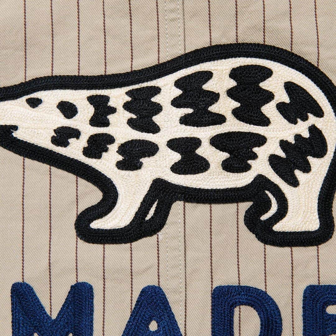 HUMAN MADEさんのインスタグラム写真 - (HUMAN MADEInstagram)「"STRIPE BALMACAAN COAT" now available in store and online. www.humanmade.jp﻿ ﻿ オリジナルストライプ生地のステンカラーコートです。背面の刺繍が特徴です。﻿ 3/4 length coat in original stripe fabric with back embroidery. ﻿ ﻿ 2020年1月1日（水）より、2020春夏SEASON19のデリバリーがスタートしました。﻿ HUMAN MADE® SS20 first delivery now online and in store. www.humanmade.jp international shipping available.」1月3日 10時38分 - humanmade