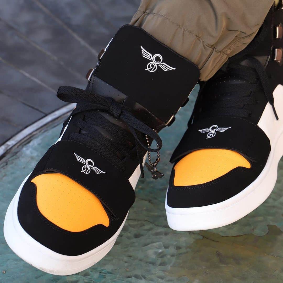 クリエイティブリクリエーションのインスタグラム：「You demanded. We listened. Our legendary Cesario Hi complete with signature perf details dropping soon....#spring2020 • • • #WhatIsYourCreativeRecreation #MyCreativeRecreation #CreativeRecreation #CreativeRec #Shoes #Sneakers  #Fashionable #Instafashion #classic #CesarioHi #legendary」
