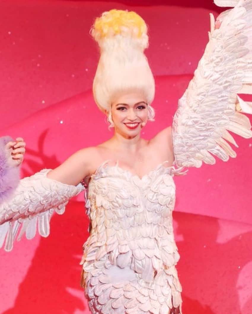 ダンドイ舞莉花さんのインスタグラム写真 - (ダンドイ舞莉花Instagram)「思わずやっちゃう  DIVA ポーズ💃💕 #priscilla #Sが足りないけど #そんなの気にしない #プリシラ #博多 #priscillaqueenofthedesert #priscillaqueenofthedesertthemusical #musical #japan #tokyo #fukuoka #pricilla #theatre #fun」1月3日 11時27分 - mdandoy18