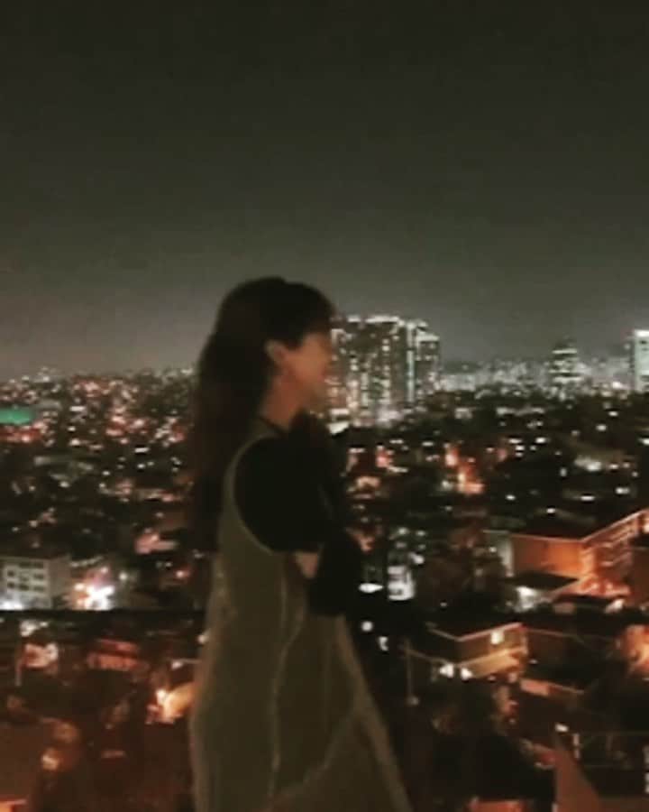 ウォン・ジナのインスタグラム：「여기 야경 최고네요」