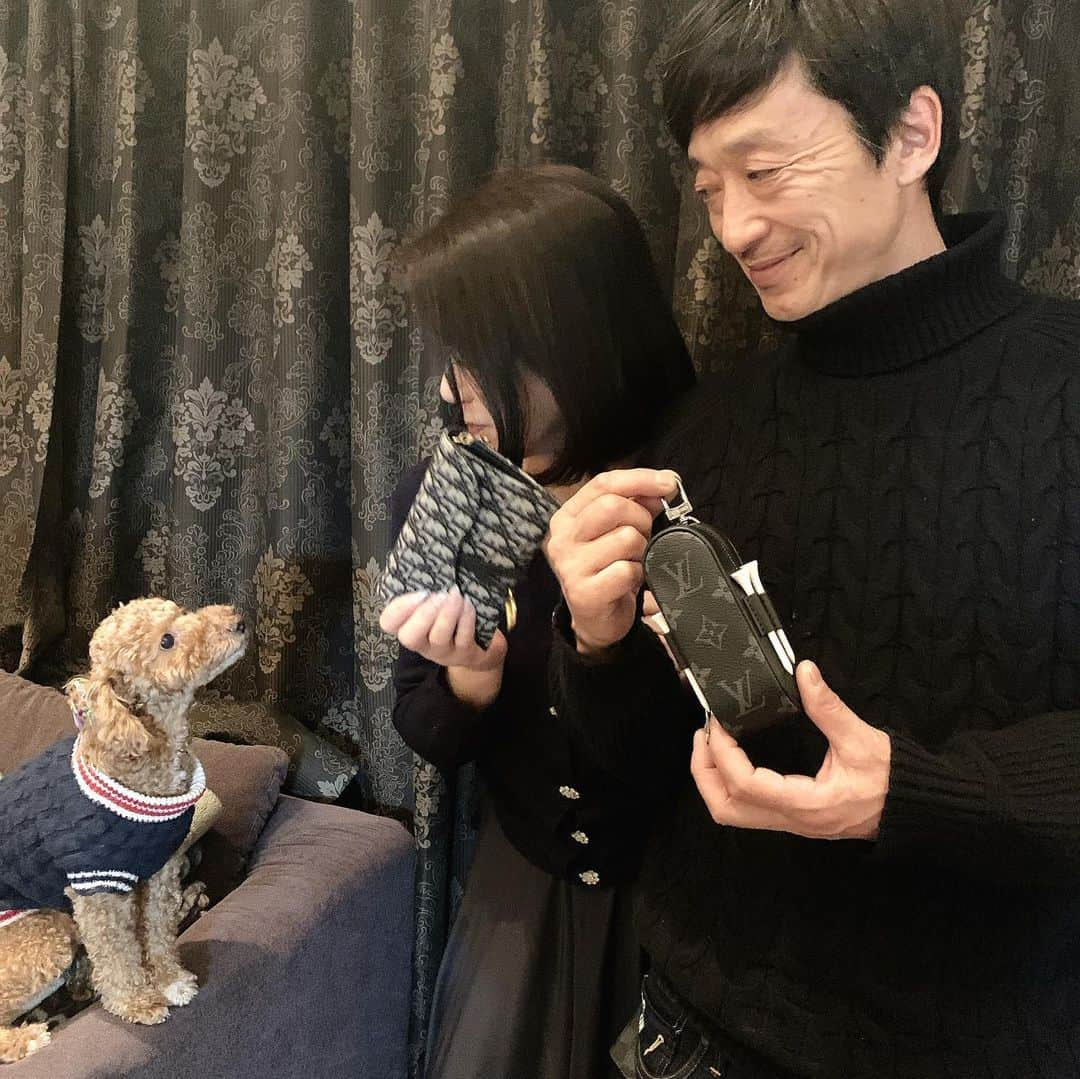 Ruuさんのインスタグラム写真 - (RuuInstagram)「Papa & Mama 👨🏻👩🏻💕 Happy 30th Anniversary!🎉♥️ Love you two so much😘💕」1月3日 21時34分 - ruufabulous