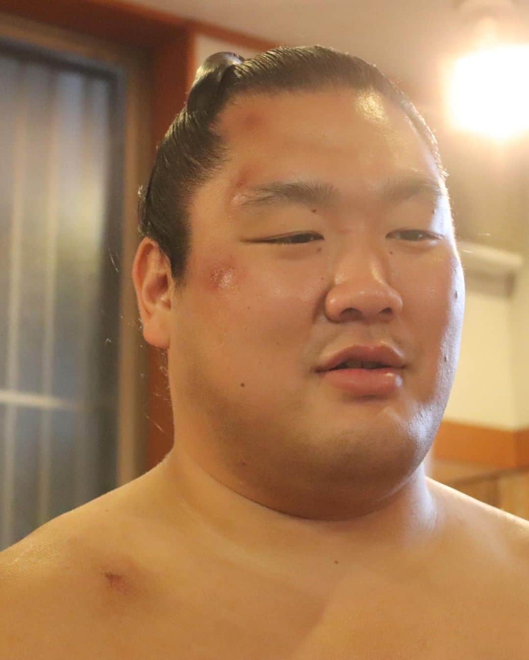 日本相撲協会さんのインスタグラム写真 - (日本相撲協会Instagram)「新年明けましておめでとうございます⛩ 本年も宜しくお願い致します。  高田川部屋の餅つき。﻿ 詳しくはYouTubeで動画を公開しています！﻿ ﻿ @sumokyokai #大相撲 #sumo #相撲  #力士 #お相撲さん #japanlife #ilovejapan #sumowrestlers #japanculture #高田川部屋 #輝 #竜電 #餅つき #餅 #もち #正月 #2020 #2020年 #新年 #もちつき」1月3日 21時36分 - sumokyokai