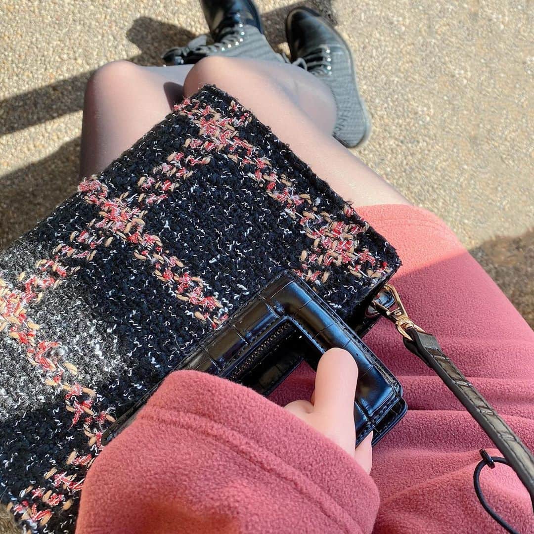 加藤玲奈のインスタグラム：「可愛いバック💕 サイズ感と生地が可愛くて一目惚れ🥺 @beams_official」