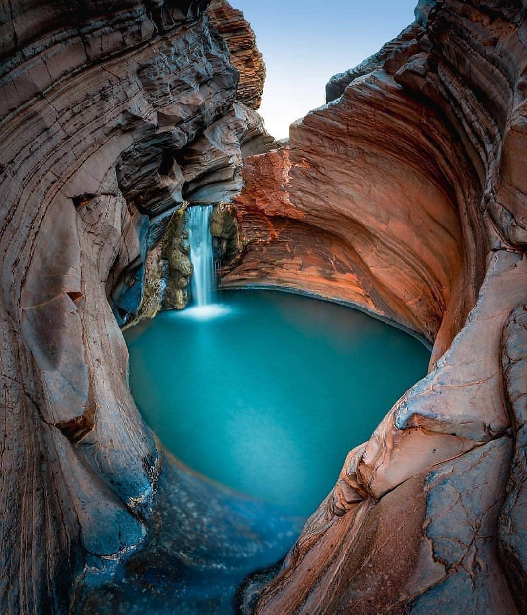 STYLERUNNERさんのインスタグラム写真 - (STYLERUNNERInstagram)「How have you dived into 2020?  We wish we were taking a dip here 😍 ​📍​Karijini National Park, WA 📸 @bugsandbears」1月3日 14時06分 - stylerunner