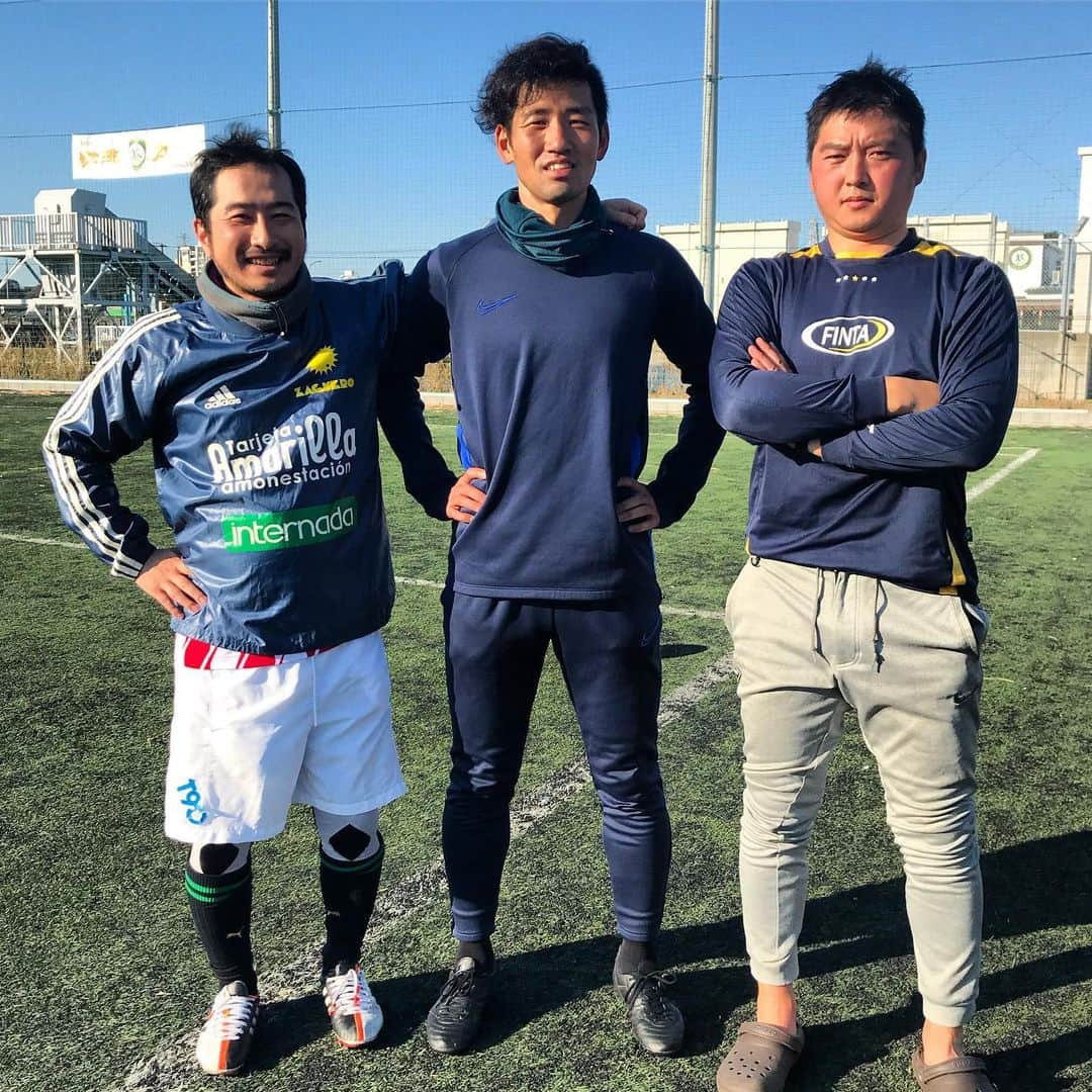 大川佑さんのインスタグラム写真 - (大川佑Instagram)「晴れた日のサッカーはサイコーだ。  #2020初蹴り  #気持ちは20代 #身体はアラフォー」1月3日 14時35分 - tasuku.okawa