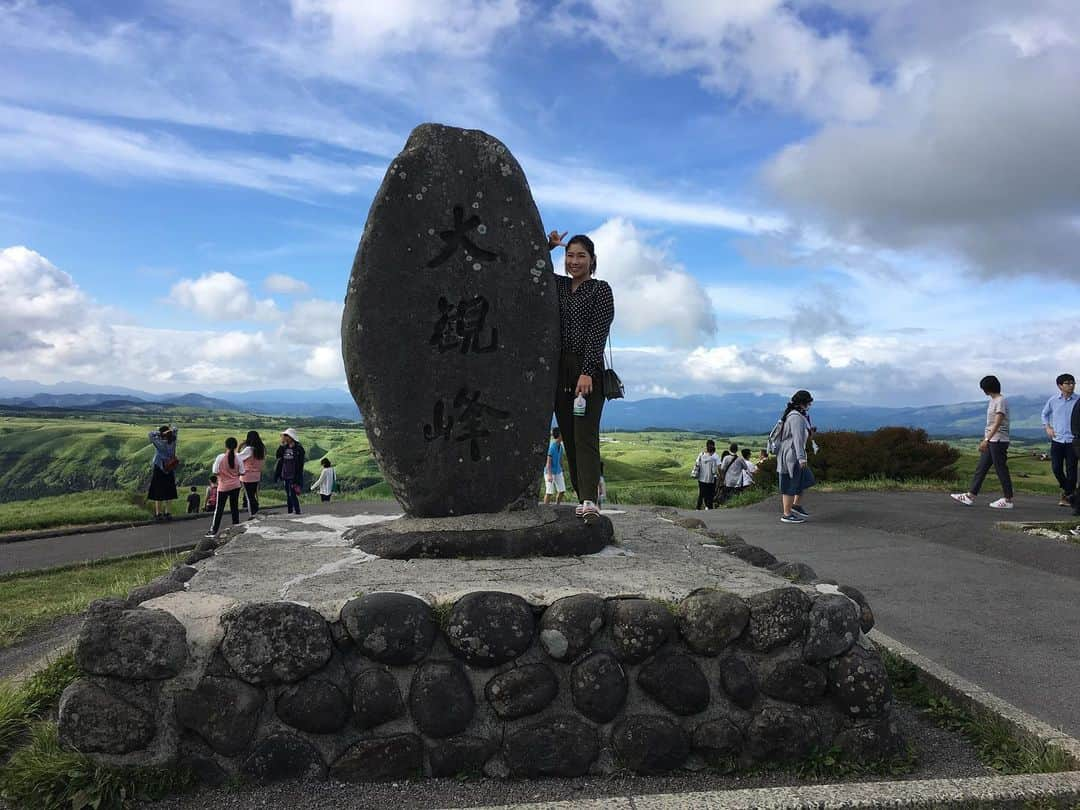 野口彩未さんのインスタグラム写真 - (野口彩未Instagram)「明けましておめでとう御座います🎍  年末から携帯が壊れてLINEが使えないので何かあれば ショートメールかDMに連絡下さい😭  今年も宜しくお願いします🌅💕」1月3日 15時39分 - ayami.54