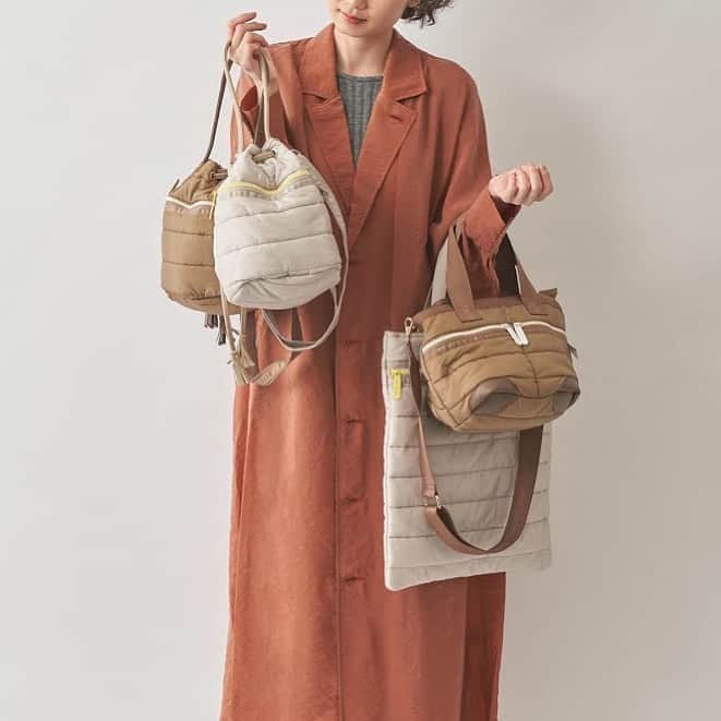 MAISON DE REEFURのインスタグラム：「. 【MERCI SALE】 . 7年間の感謝をこめて。 . レスポートサックとコラボした、日本限定発売の人気シリーズ。軽量なキルティング素材を使ったデザインは、ブラウンベースの「ライオン」とライトなグレイッシュトーンの「コアラ」。ポーチとバッグの全5型を展開。 . ■ Reefur Pochette/@maisondereefur ■ Journee Tote/maisodereefur ■ Small Manon Tote/@maisondereefur ■ Pouch/@maisondereefur . 【展開店舗】 ルミネエスト新宿店・博多店・OFFICIAL WEB SHOP・OFFICIAL GLOBAL SHOP・ZOZOTOWN店 . #maisondereefur #reefur #bag #pochette #lesportsac #totebag #pouch #sale #wintersale #winter #winterfashion #fashion #logo #skirt  #denim  #knit #collaboration #jilsander #shoes #ロゴ #ポーチ #バッグ #レスポートサック #セール #リーファー #メゾンドリーファー #mercisale #merci #7年間ありがとう . @lesportsacjapan」