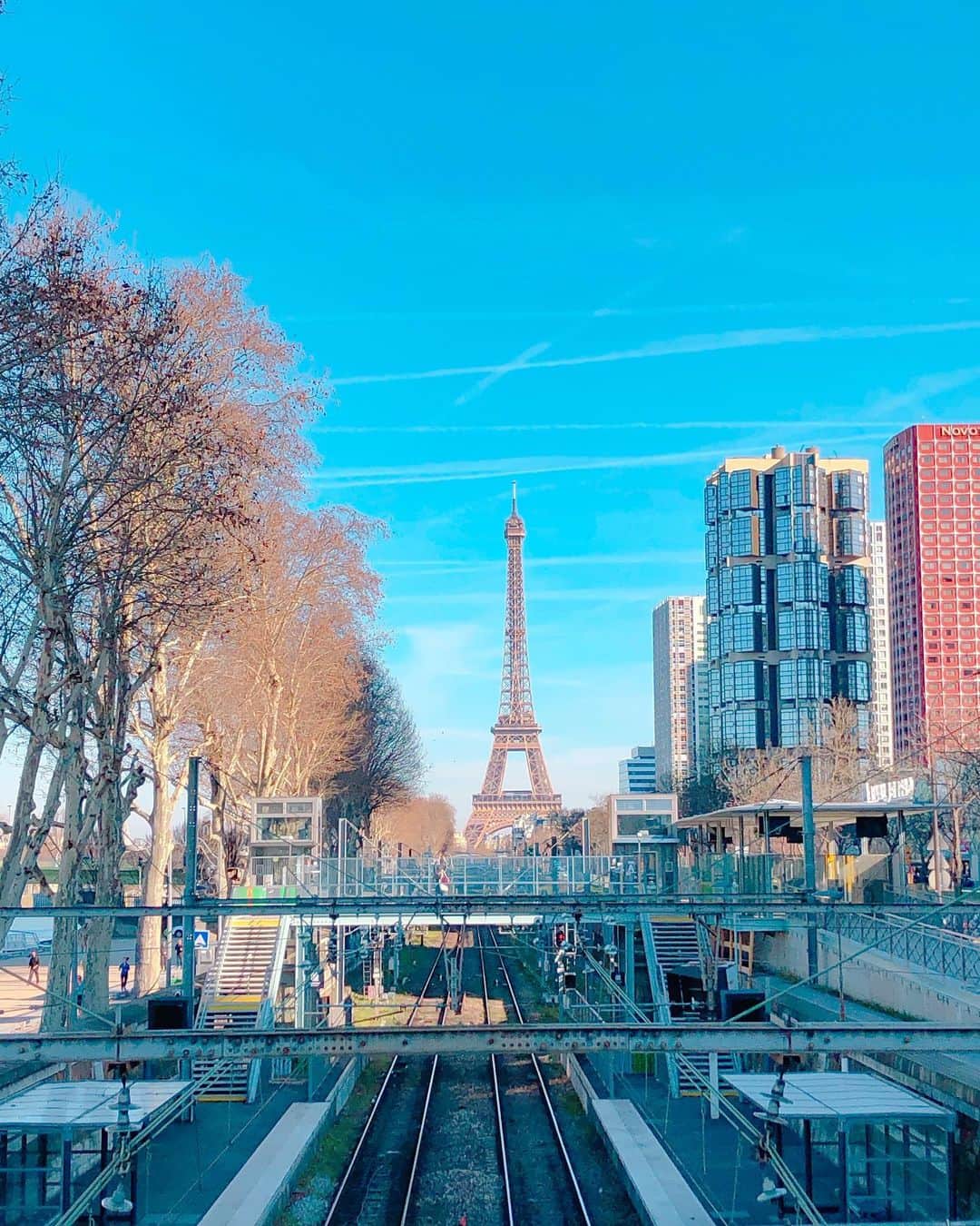 のインスタグラム：「いつかのParis🇫🇷🗼✨ . . . #paris #france #france🇫🇷 #🇫🇷 #europa #europatrip #travel #travelphotography #travelgram #traveling #travelling #travelblogger #traveltheworld #travelingram #instatravel #instatraveling #ヨーロッパ #ヨーロッパ旅行 #旅行 #旅 #旅行好き #旅行大好き #旅行好きな人と繋がりたい #旅好きな人と繋がりたい #旅好きと繋がりたい #旅行好きと繋がりたい #パリ #パリ旅行 #フランス #フランス旅行」